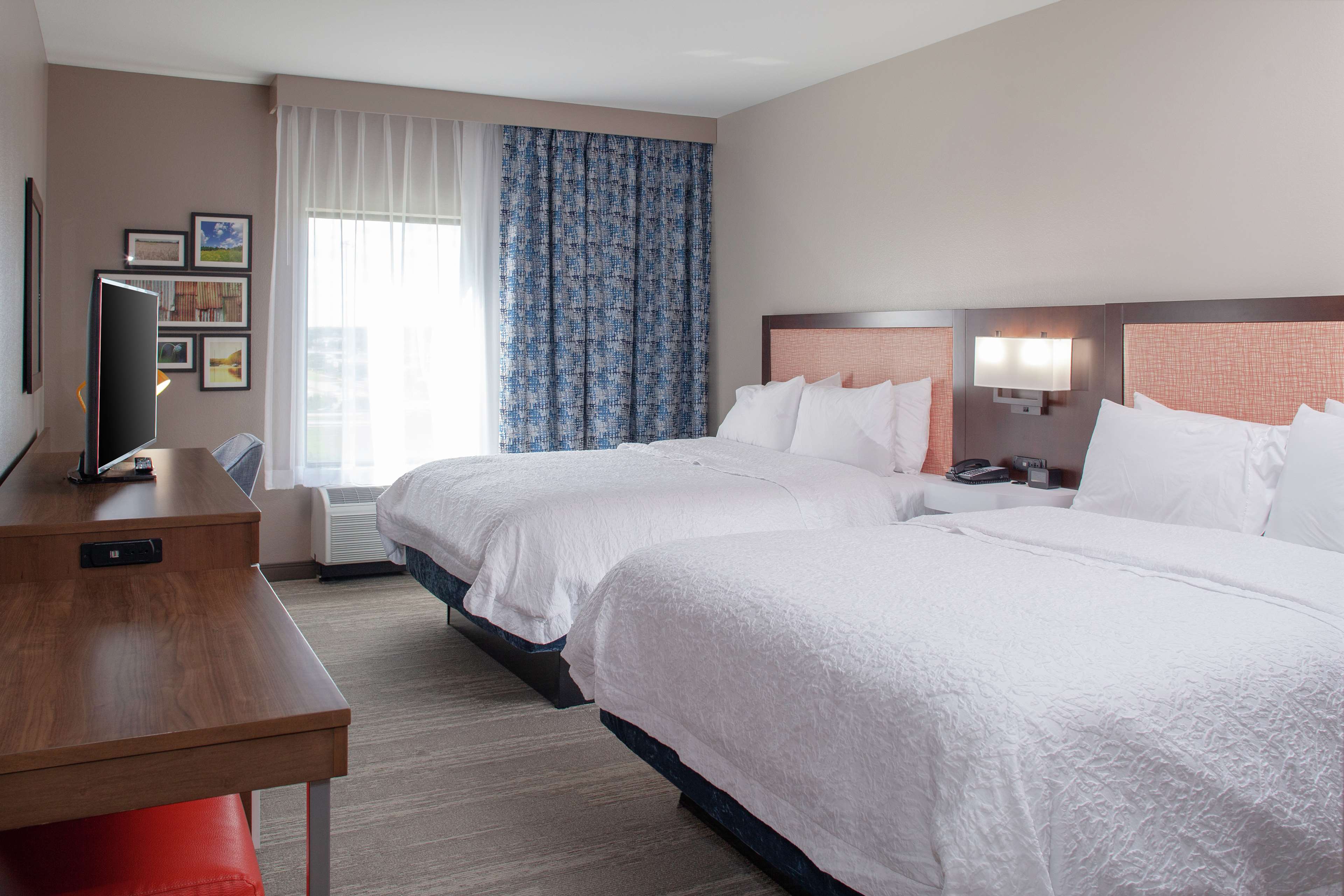 Hampton Inn & Suites Overland Park South - photo 21