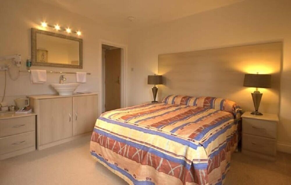 Guestroom