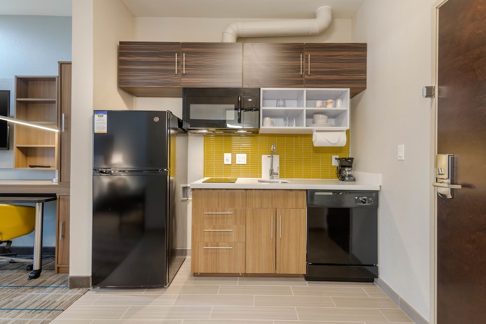 MainStay Suites Bricktown near Medical Center - photo 19