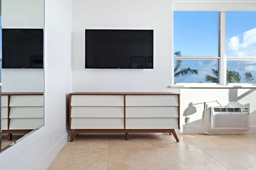 The Ambassador Hotel - photo 3