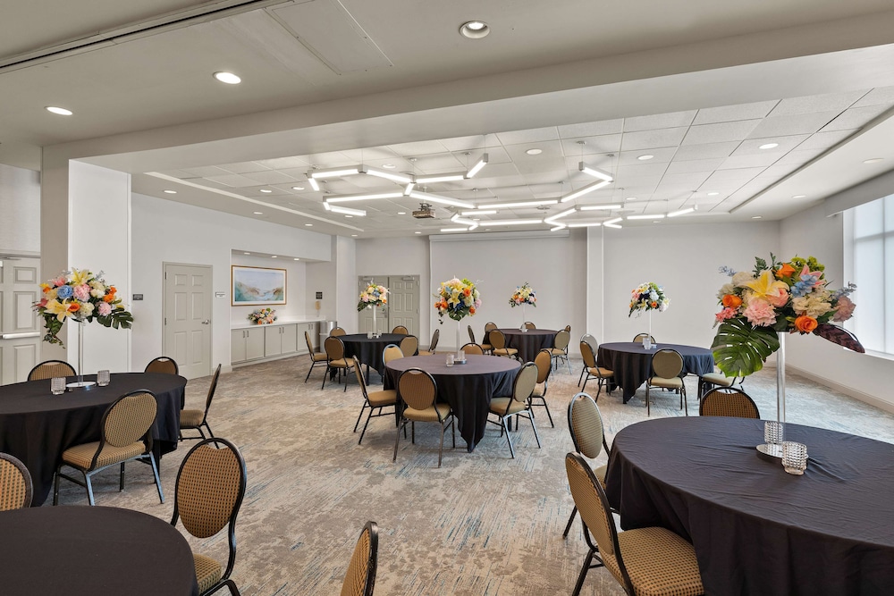 Hilton Garden Inn Atlanta East Stonecrest - photo 47