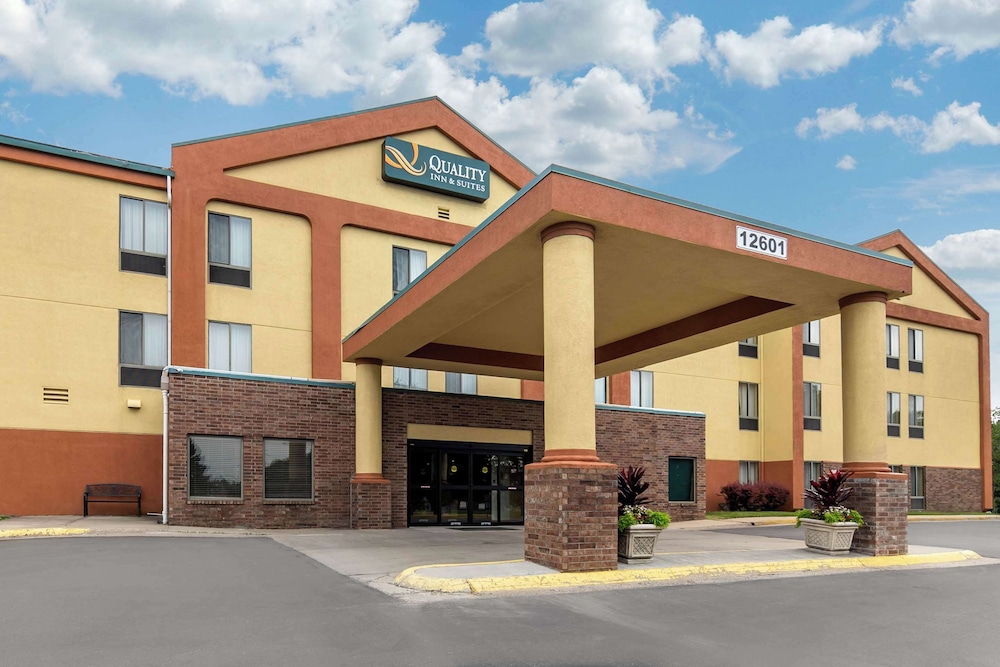Quality Inn & Suites Lenexa Kansas City - photo 40
