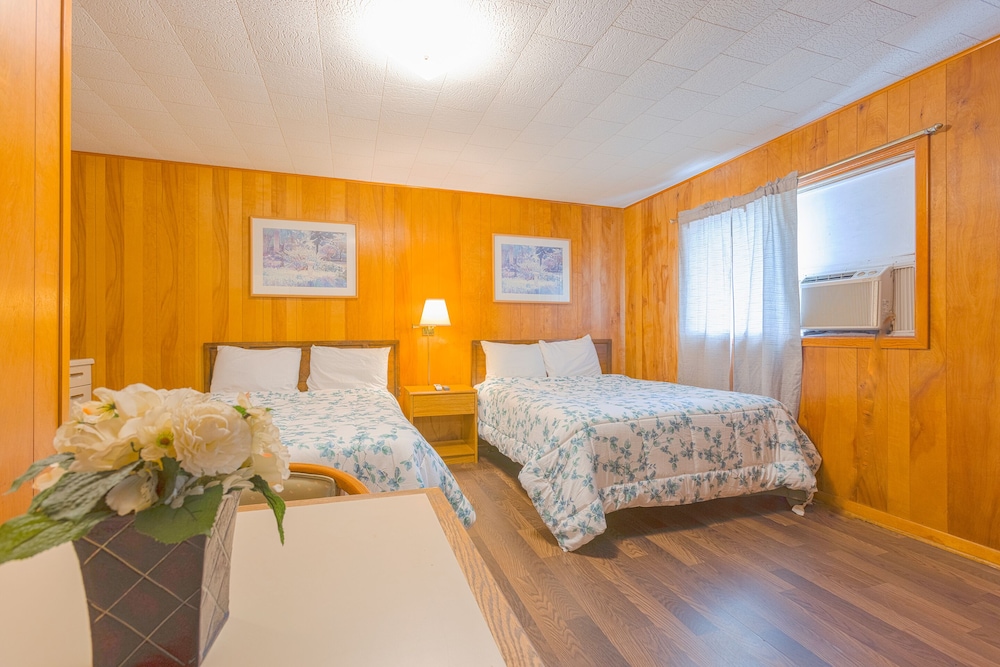 Parkside Motel by OYO Meadville Conneaut Lake - photo 15