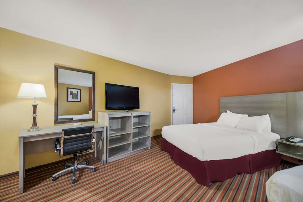 SureStay Hotel by Best Western Mt Pleasant - photo 2