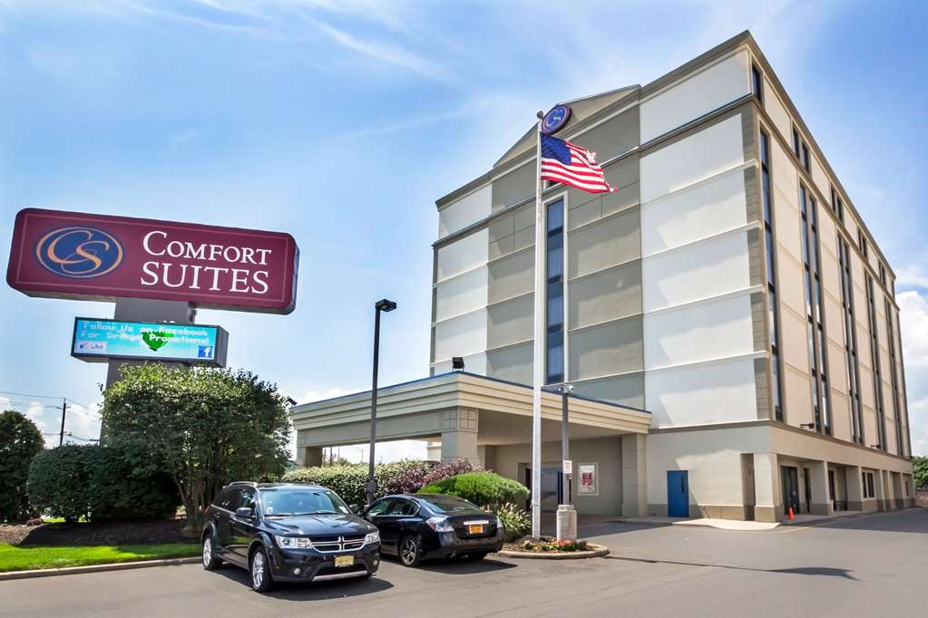 Comfort Suites at Woodbridge — Avenel — photo 2