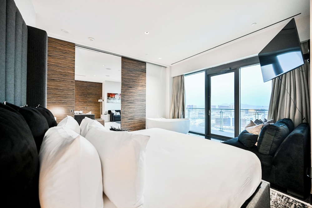 StripViewSuites at Palms Place Penthouses - photo 45