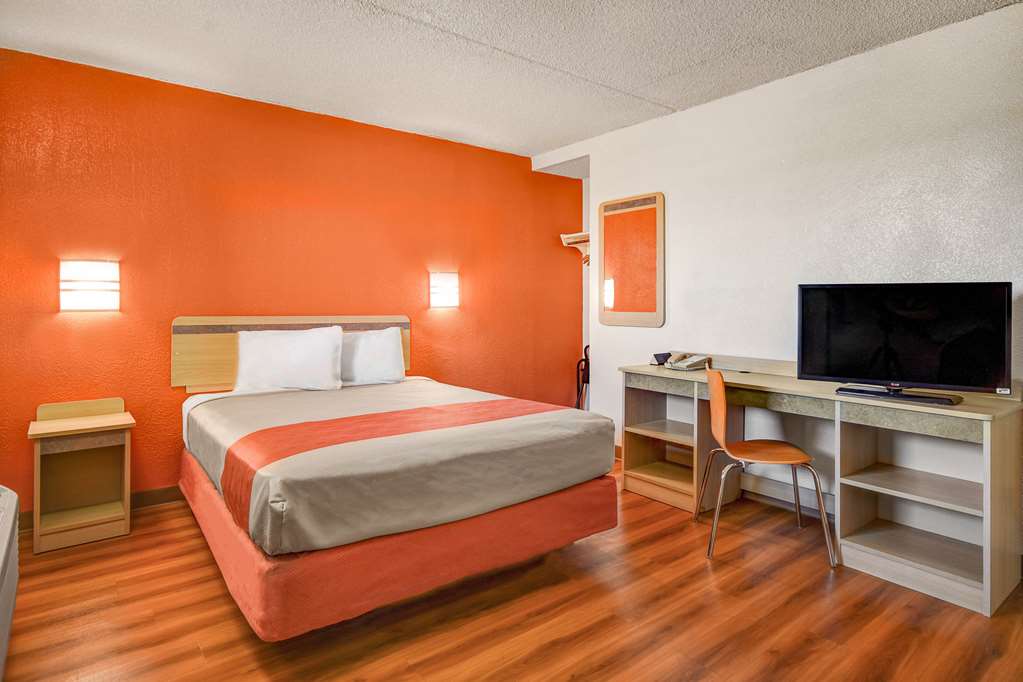 Motel 6 North Ridgeville OH Cleveland Intl Airport N Ridgeville - photo 15
