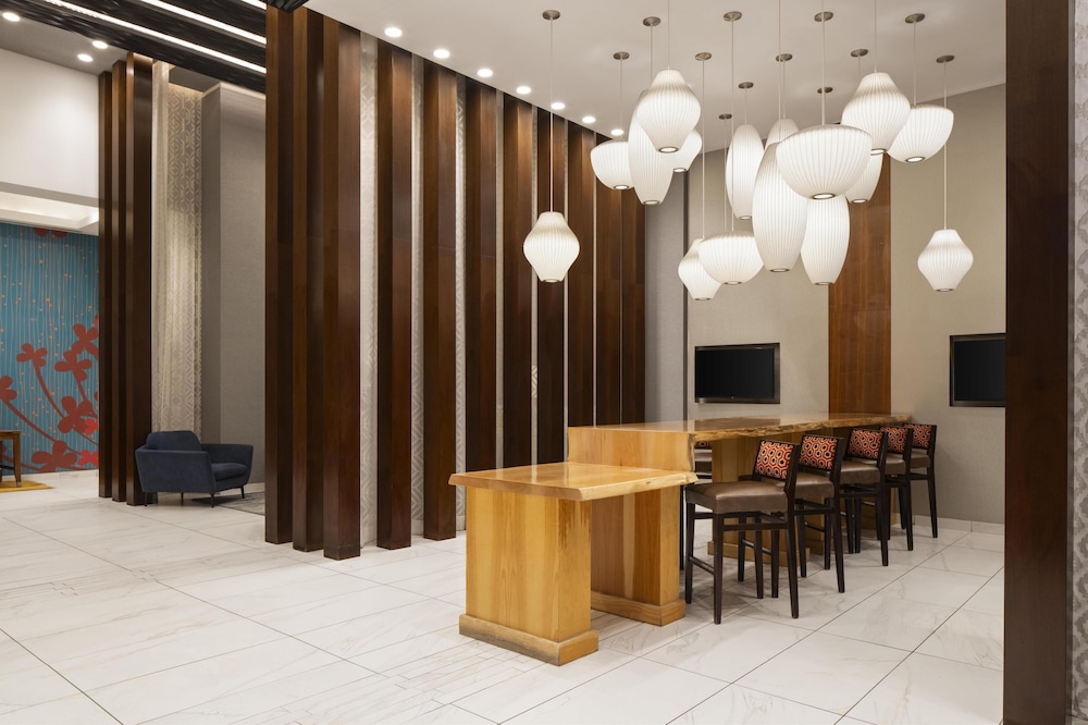Hilton Garden Inn New York Midtown Park Ave - photo 4