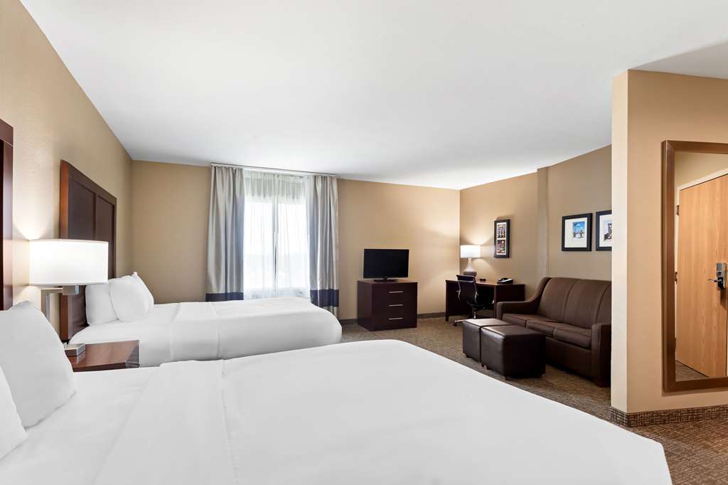 Comfort Suites Gulfport Central - photo 19