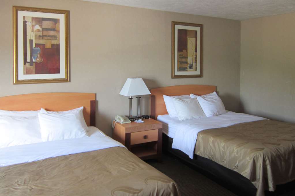 Quality Inn Nashville Bloomington - photo 20