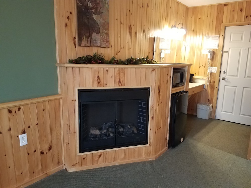 Vacationland Inn & Suites - photo 12