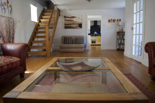 Coach House. Falcon Mews — 4-Star Luxury Hotel in Bude, United Kingdom
