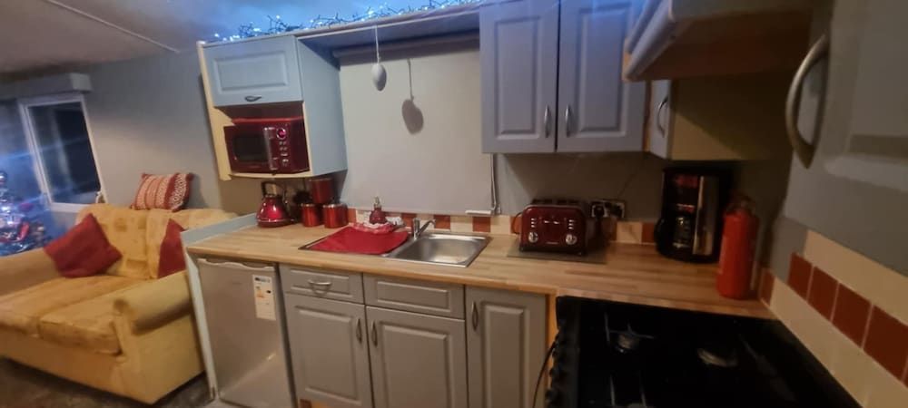 garden parking nearcoast Springs 77 in Skegness, United Kingdom