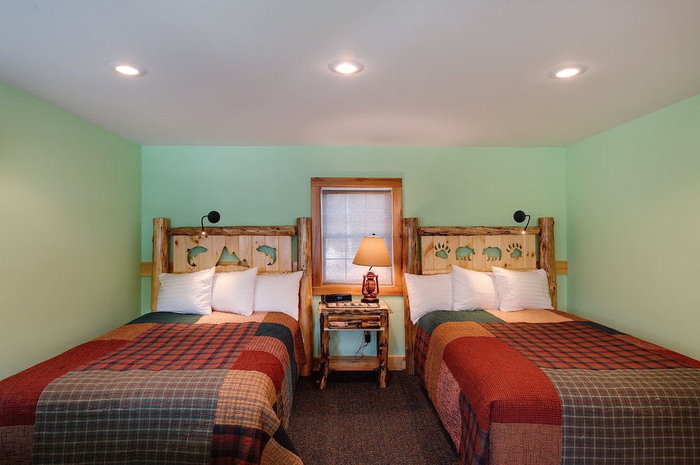 Cobble Mountain Lodge - photo 20