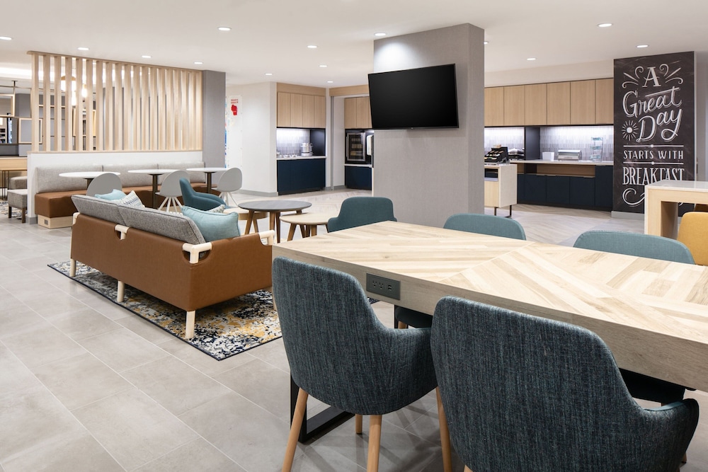 TownePlace Suites by Marriott Oshkosh - photo 24