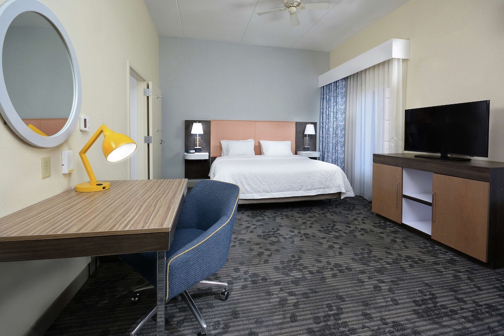 Hampton Inn & Suites Clinton I 26 - photo 8