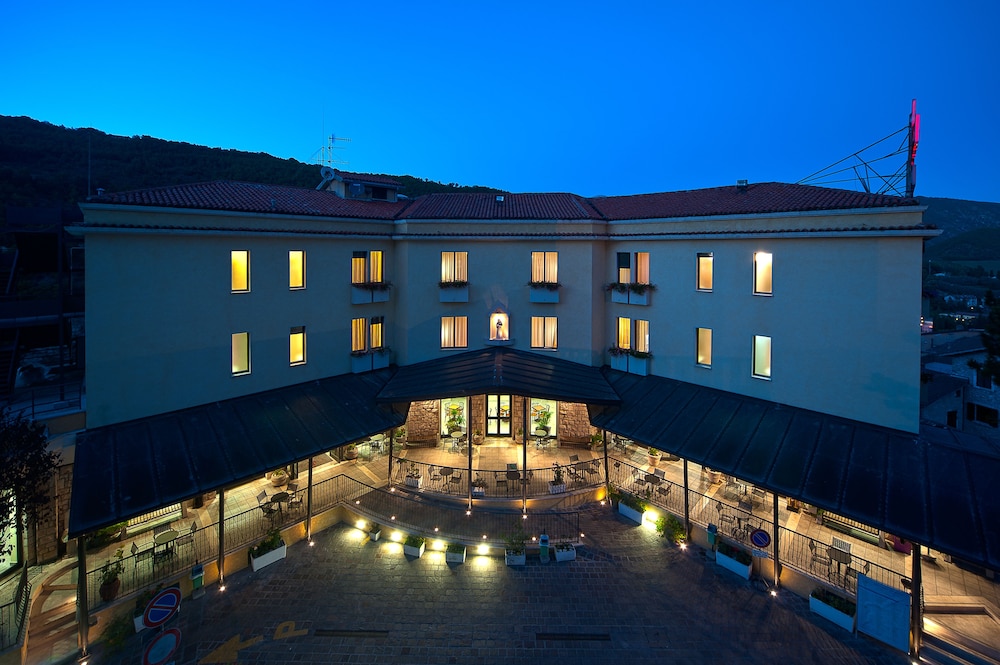 Hotel delle Rose - carbon neutral hotel in Cascia