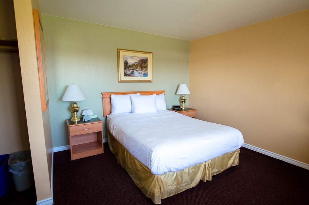 Tulip Inn - photo 4
