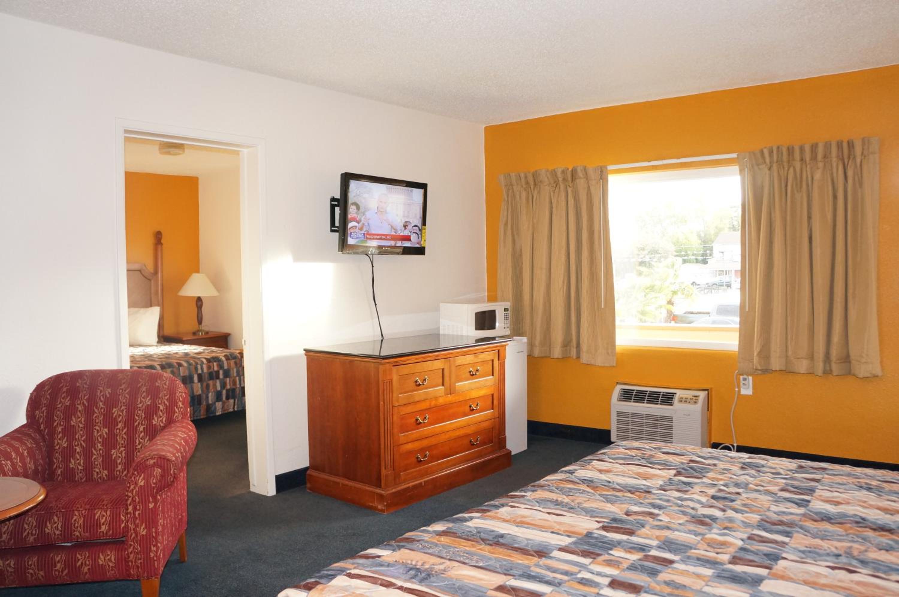 Classic Inn Red Bluff - photo 27