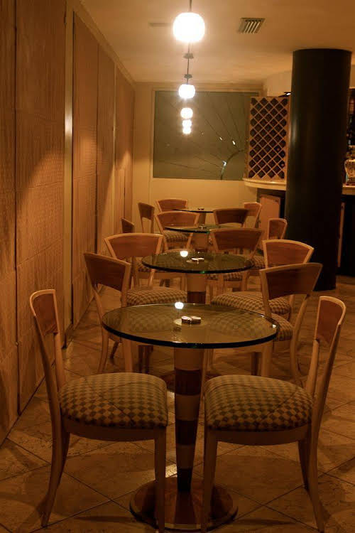 Hotel Lun Fun Manta in Manta, Ecuador