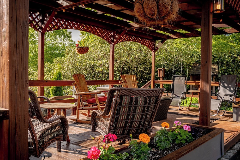 Azalea Garden Inn - photo 26