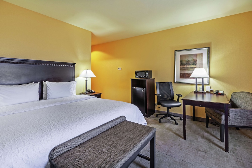 Hampton Inn & Suites Tulsa North Owasso - photo 23
