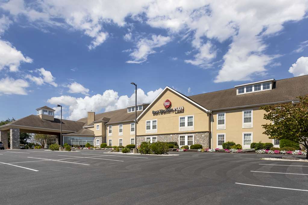 Best Western Plus Revere Inn & Suites in Paradise, United States