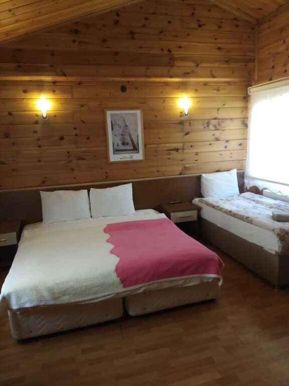 Lal Otel Restaurant in Bolu, Turkey