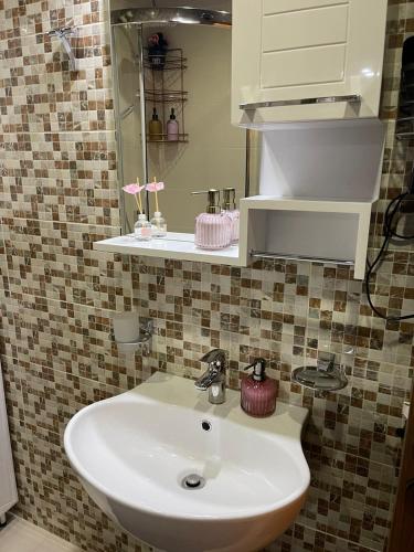 Cozy and Comfortable Sea View Apartment in Batumi