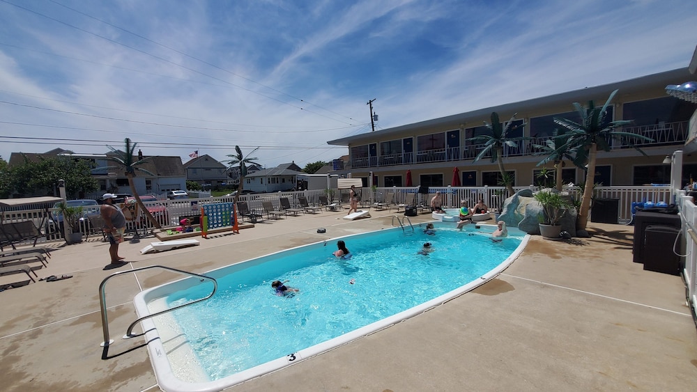 Sandbox Motel - photo 29
