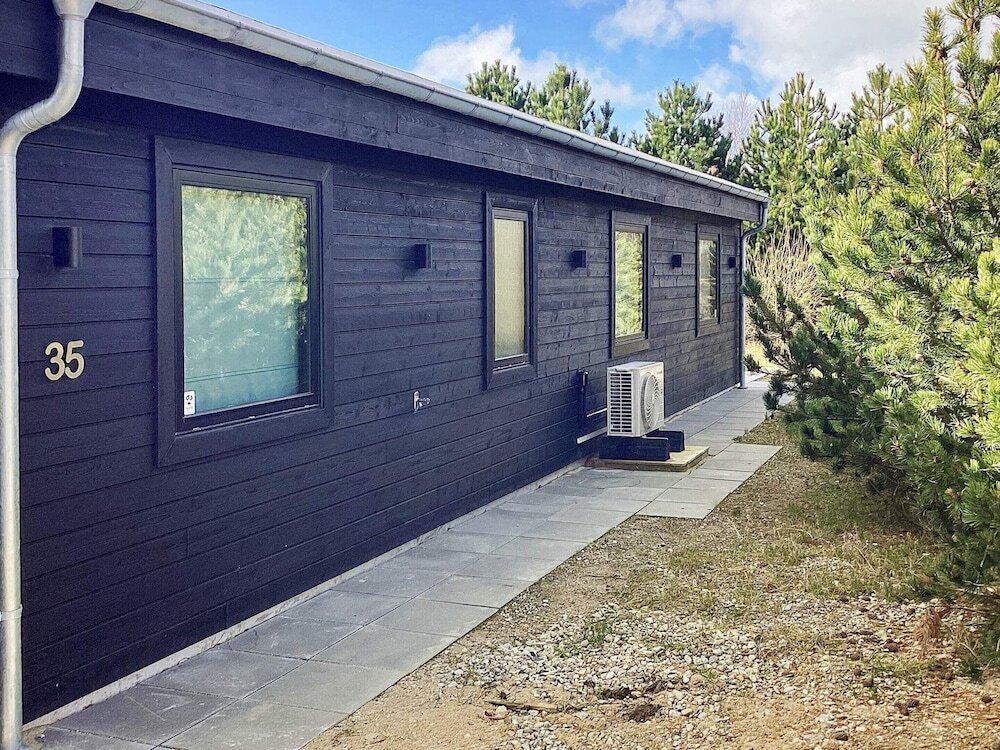 4 Bedroom Lovely Home In Væggerløse — 5-Star Luxury Hotel in None, Denmark
