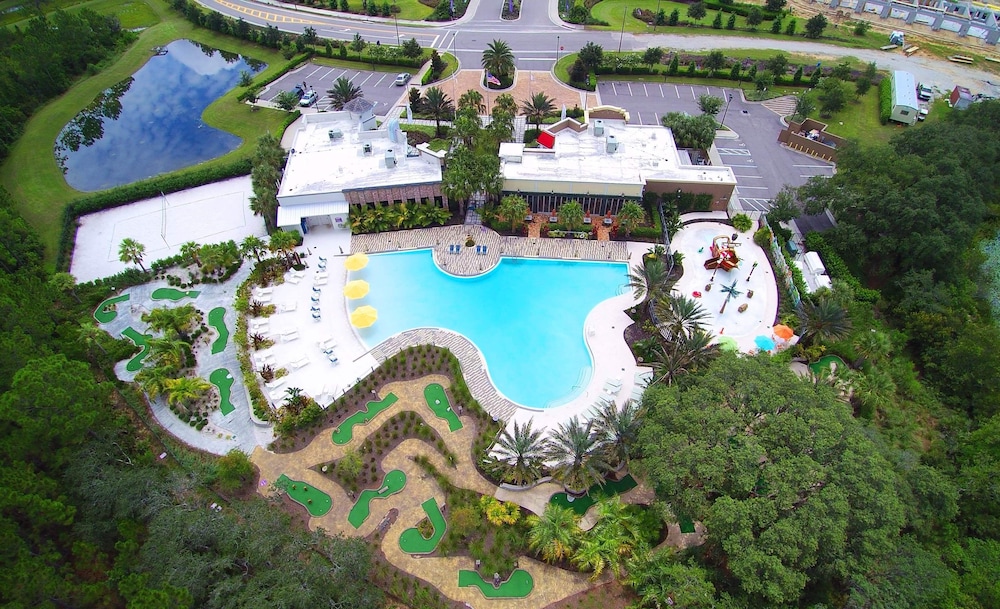 Cozy 3Bd W Free Waterpark @ Enclaves At Festival 713 — 4-Star Luxury Hotel in Davenport, United States