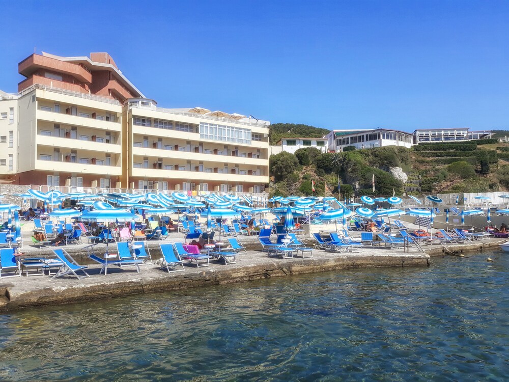Hotel Rex — hotel in Livorno
