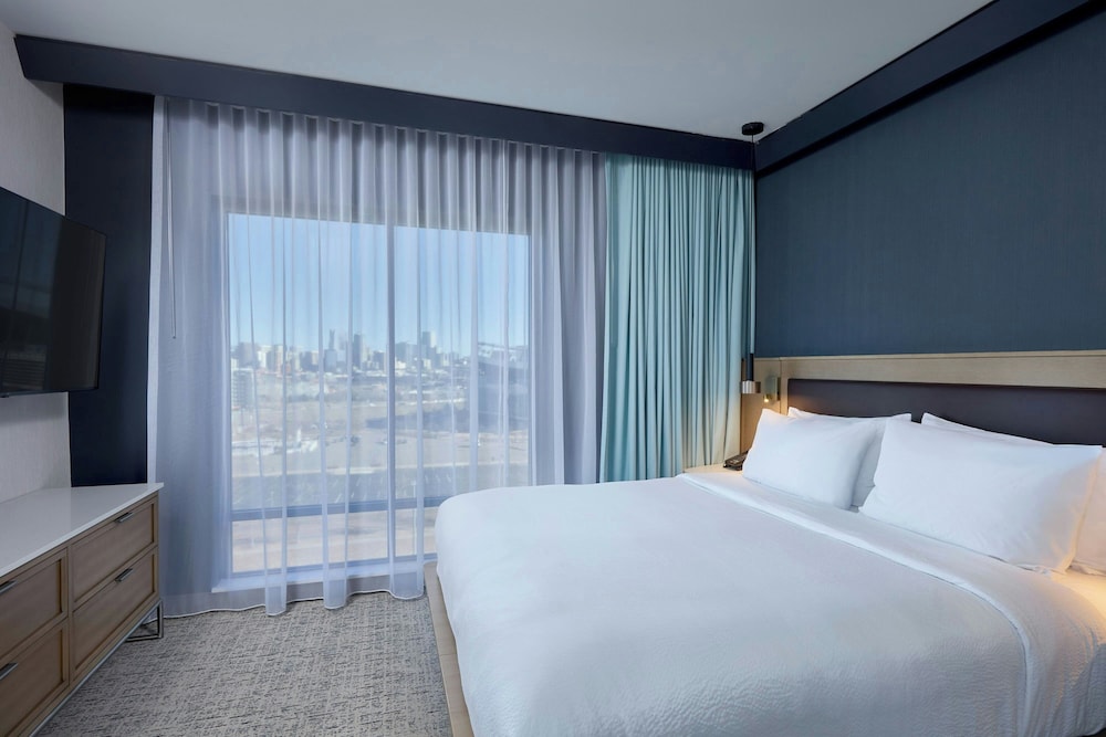 Courtyard by Marriott Denver Downtown West - photo 13