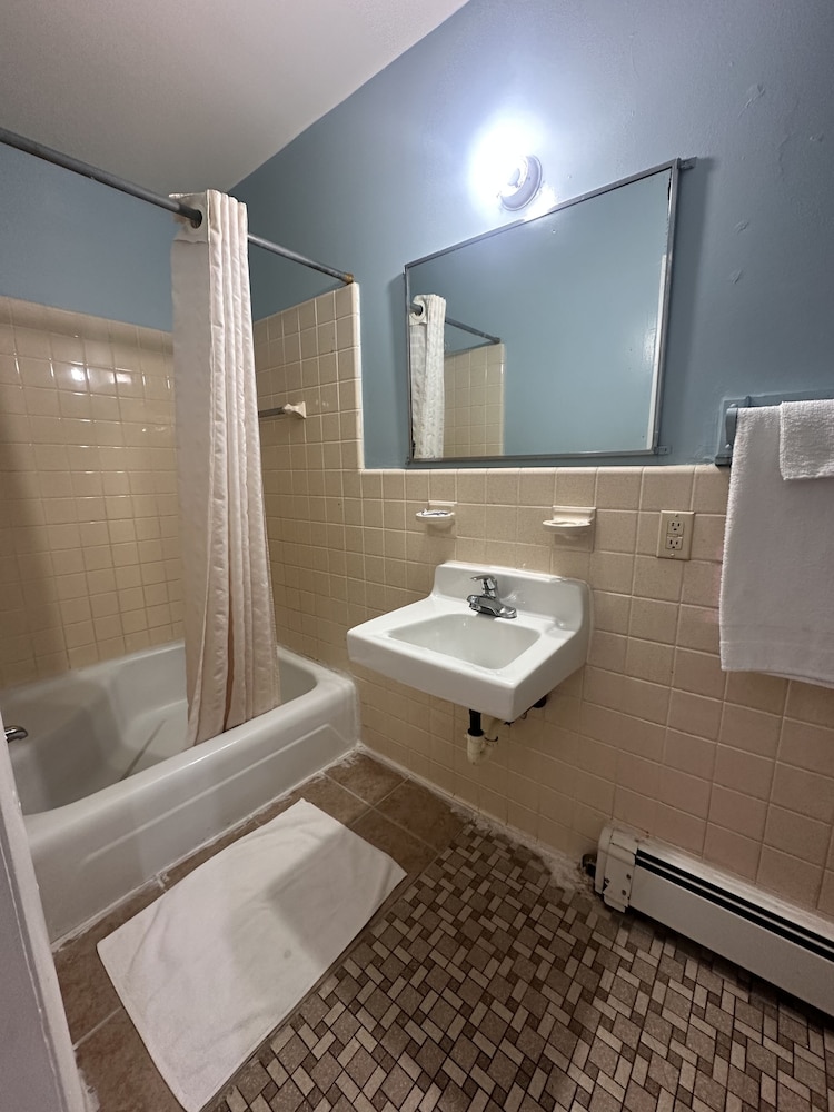 Your Motel - photo 11