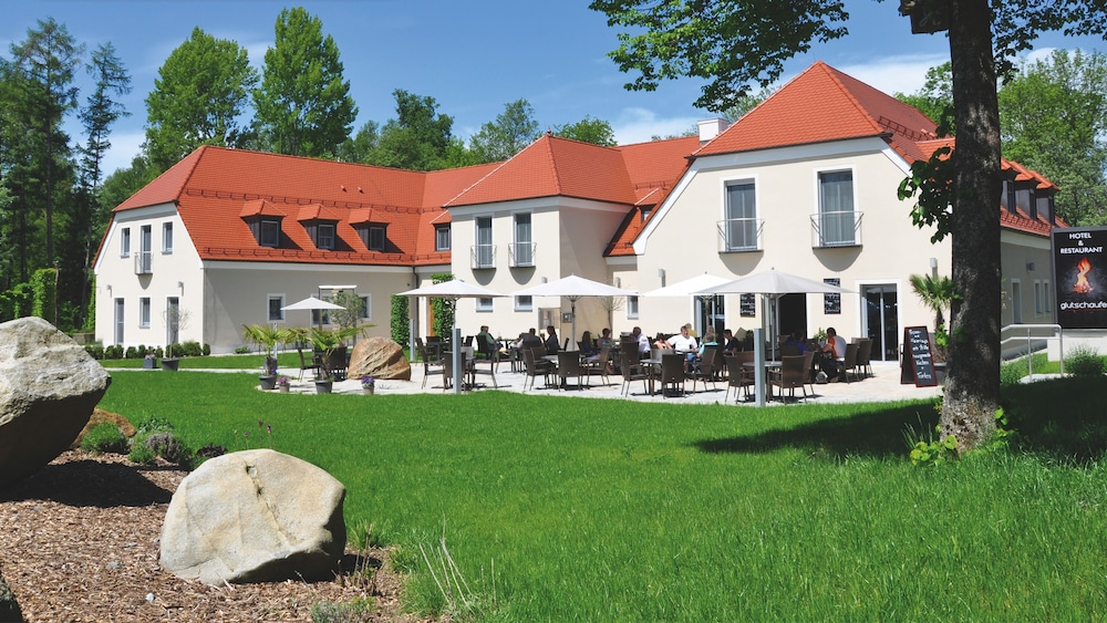 Hotel Glutschaufel - carbon neutral hotel in Bayreuth