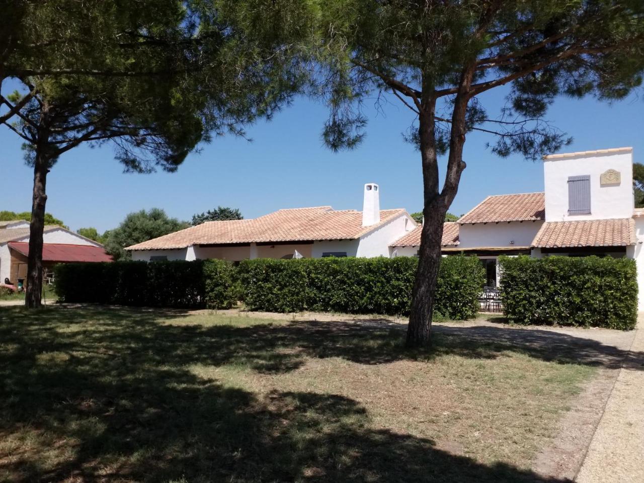 Appartement Domaine Du Soleil Couchant — 4-Star Luxury Hotel in Saintes-Maries-De-La-Mer, France