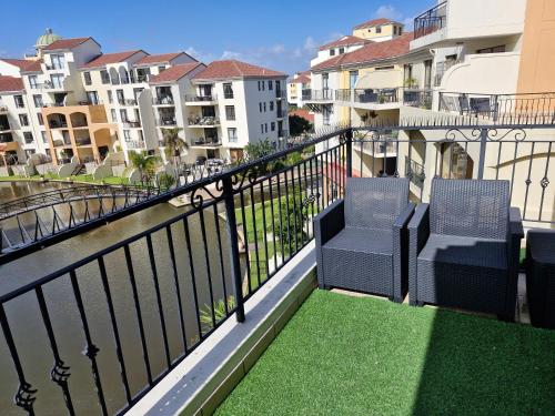 Island Club apartment in Century City 305 Ibiza