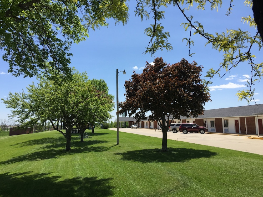 Crest Country Inn - photo 139