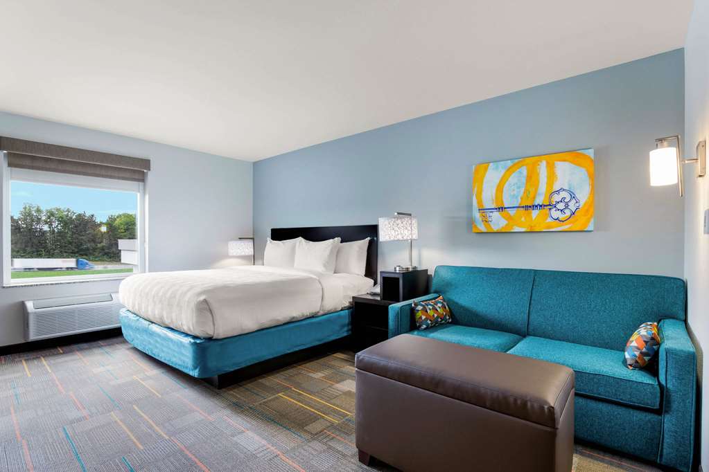 MainStay Suites Winfield Teays Valley - photo 12