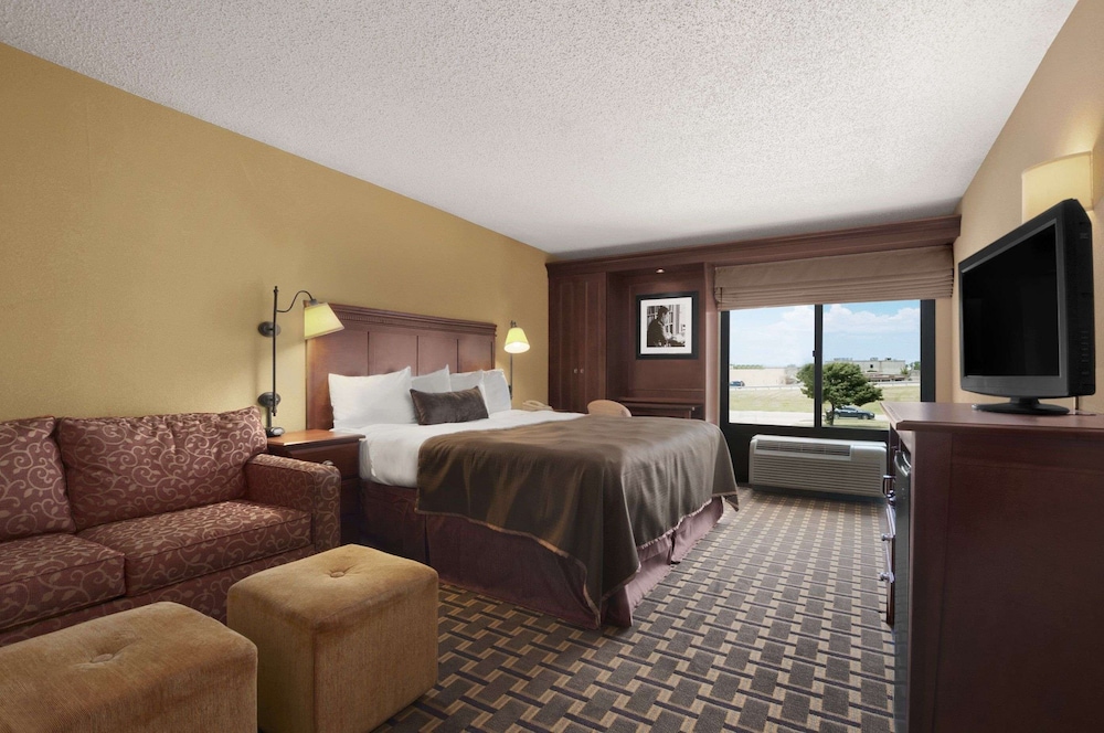 Baymont by Wyndham Lewisville - photo 13
