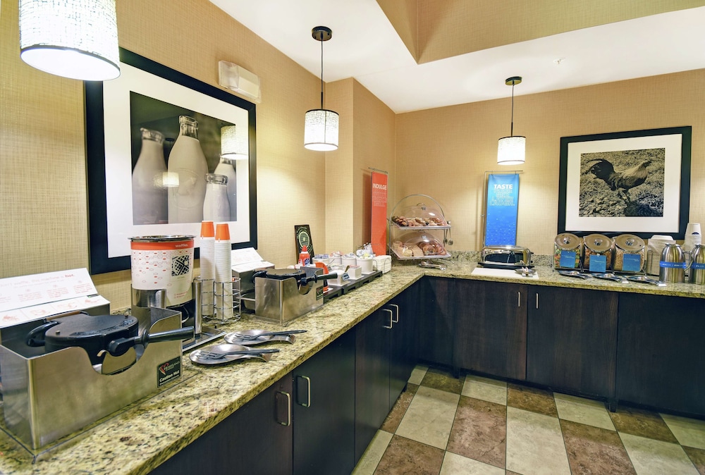Hampton Inn Beloit - photo 29