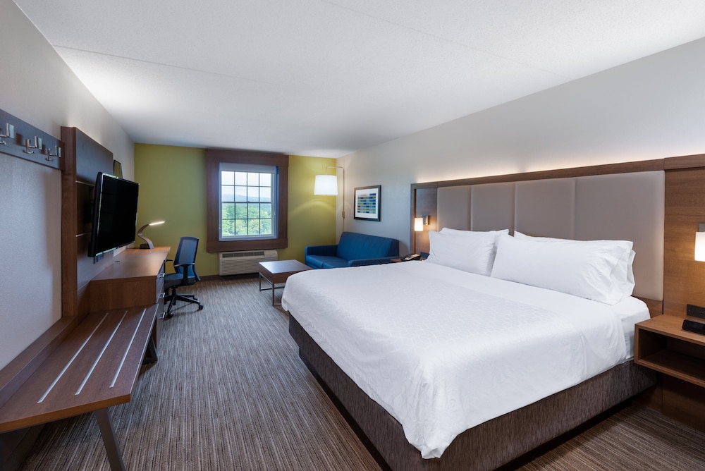 Holiday Inn Express State College at Williamsburg Square by IHG - photo 19