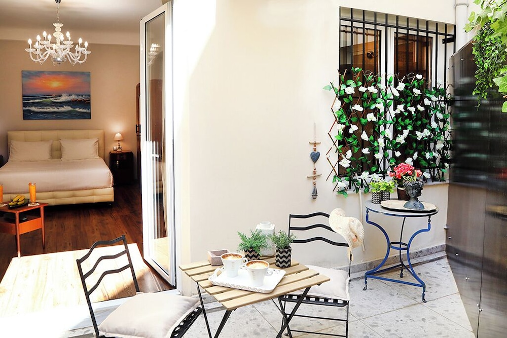 Hellenic Hospitality House