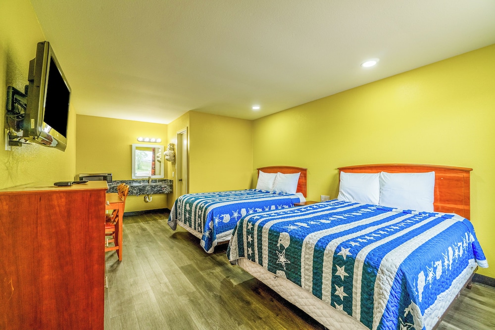 Regency Inn By OYO Rockdale TX - photo 17