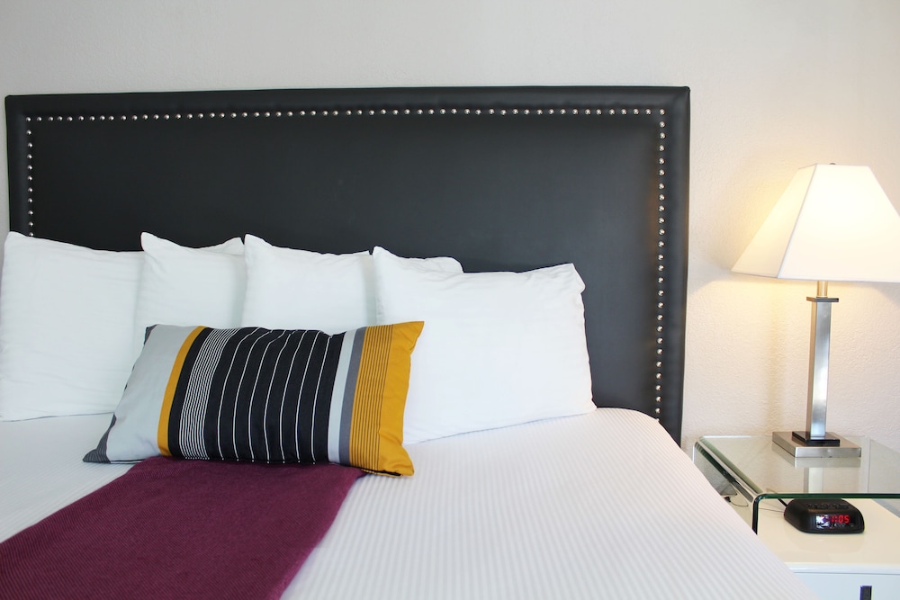 Hotel Iris San Diego - photo 10