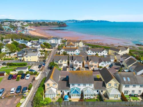 Beach House The Perfect Seaside Escape — 4-Star Luxury Hotel in Paignton, United Kingdom