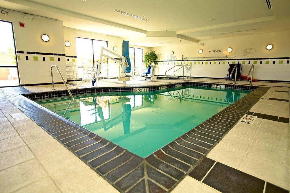 Fairfield Inn & Suites by Marriott Santa Maria - photo 27
