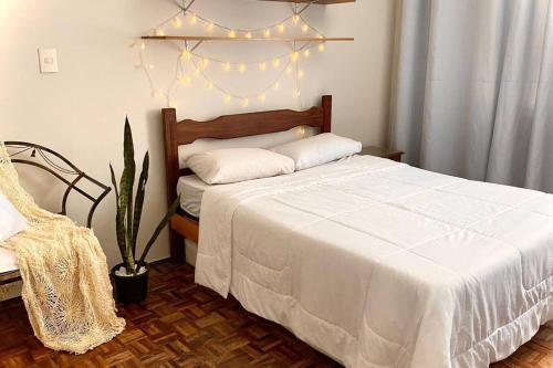 Kitnet Na Rua Da Ufv Com Garagem in Vicosa, Brasil