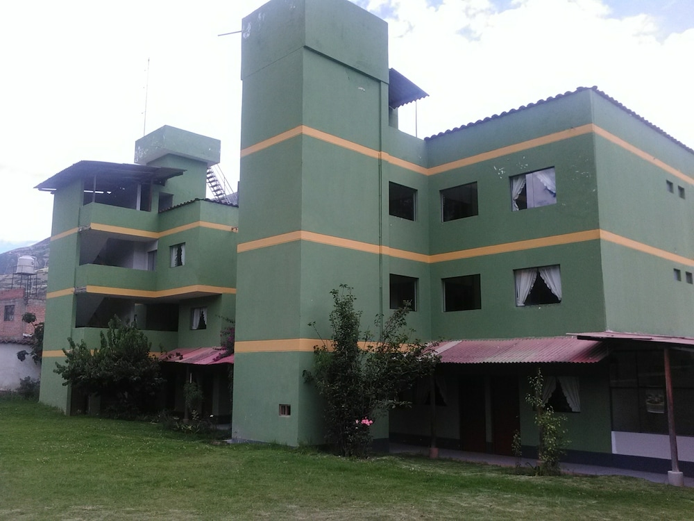 Hotel Comtucar Carhuaz — Carhuaz